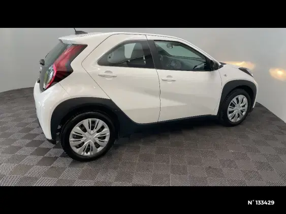 TOYOTA AYGO X - voiture d'occasion - Photo 5