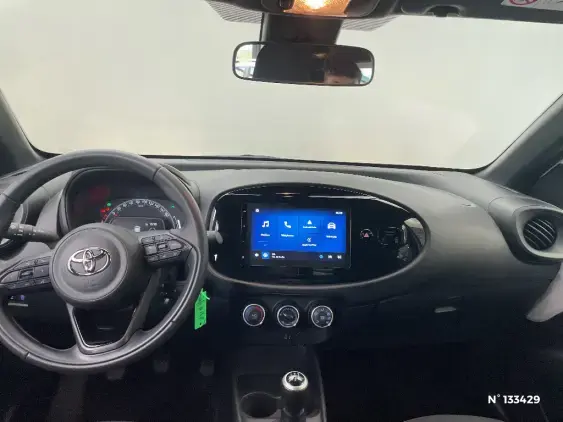 TOYOTA AYGO X - voiture d'occasion - Photo 9