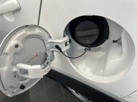TOYOTA AYGO X - voiture d'occasion - Photo 30