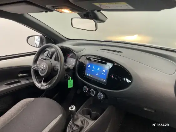 TOYOTA AYGO X - voiture d'occasion - Photo 10