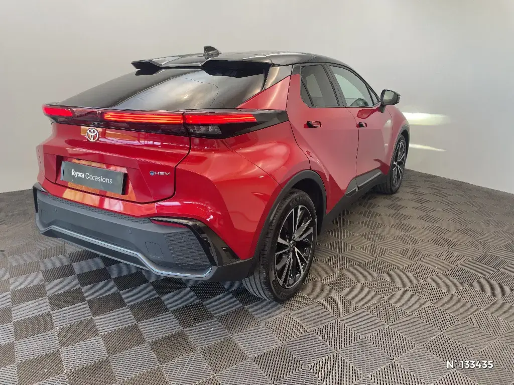 TOYOTA C-HR II - Miniature 2