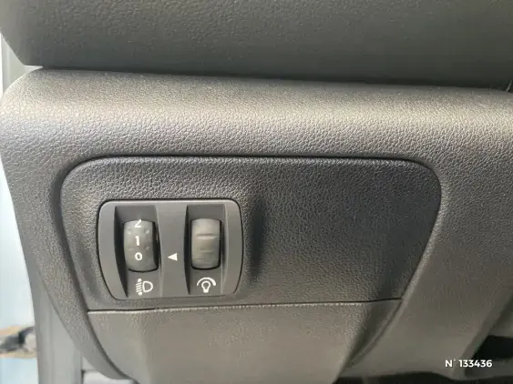 RENAULT MEGANE IV - voiture d'occasion - Photo 15
