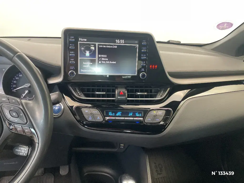 TOYOTA C-HR - Miniature 7