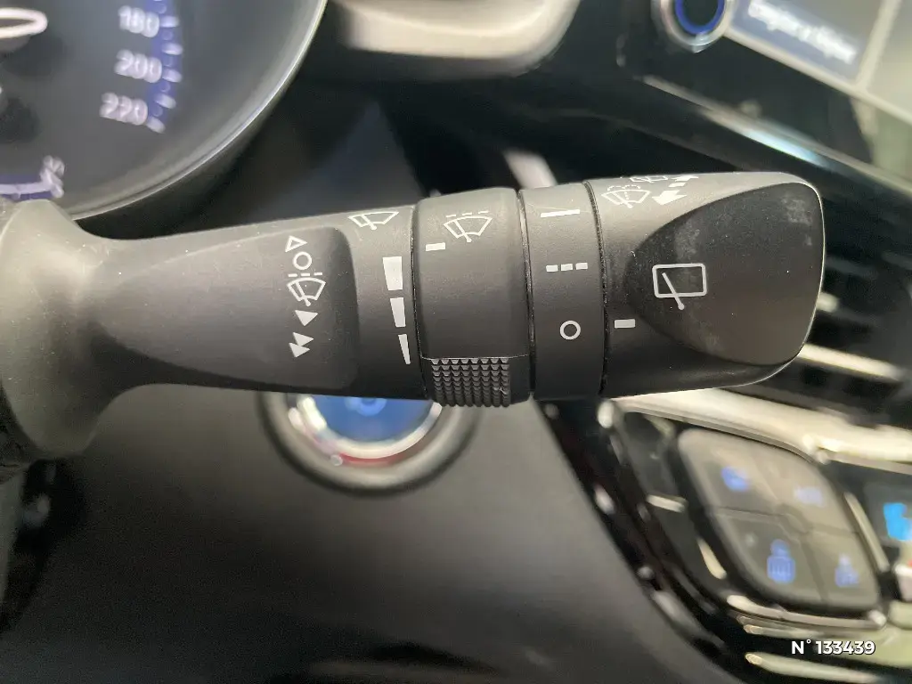 TOYOTA C-HR - Miniature 16