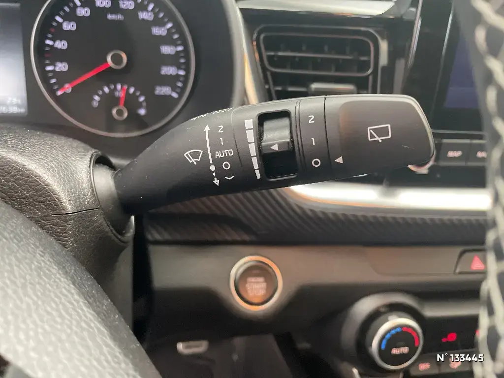 KIA STONIC - Miniature 19