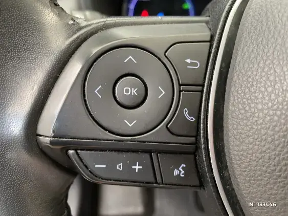 TOYOTA RAV4 V - voiture d'occasion - Photo 38
