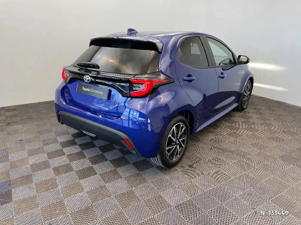 TOYOTA YARIS IV - Miniature 2