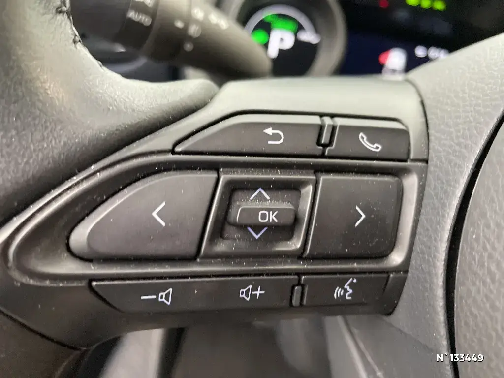 TOYOTA YARIS IV - Miniature 18