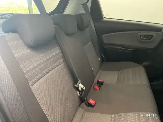 TOYOTA YARIS III - voiture d'occasion - Photo 11
