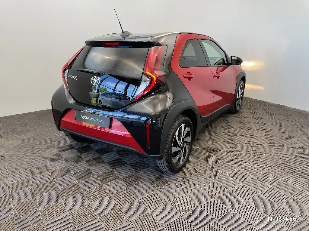 TOYOTA AYGO X - Miniature 2