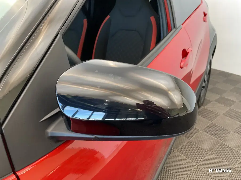 TOYOTA AYGO X - Miniature 23
