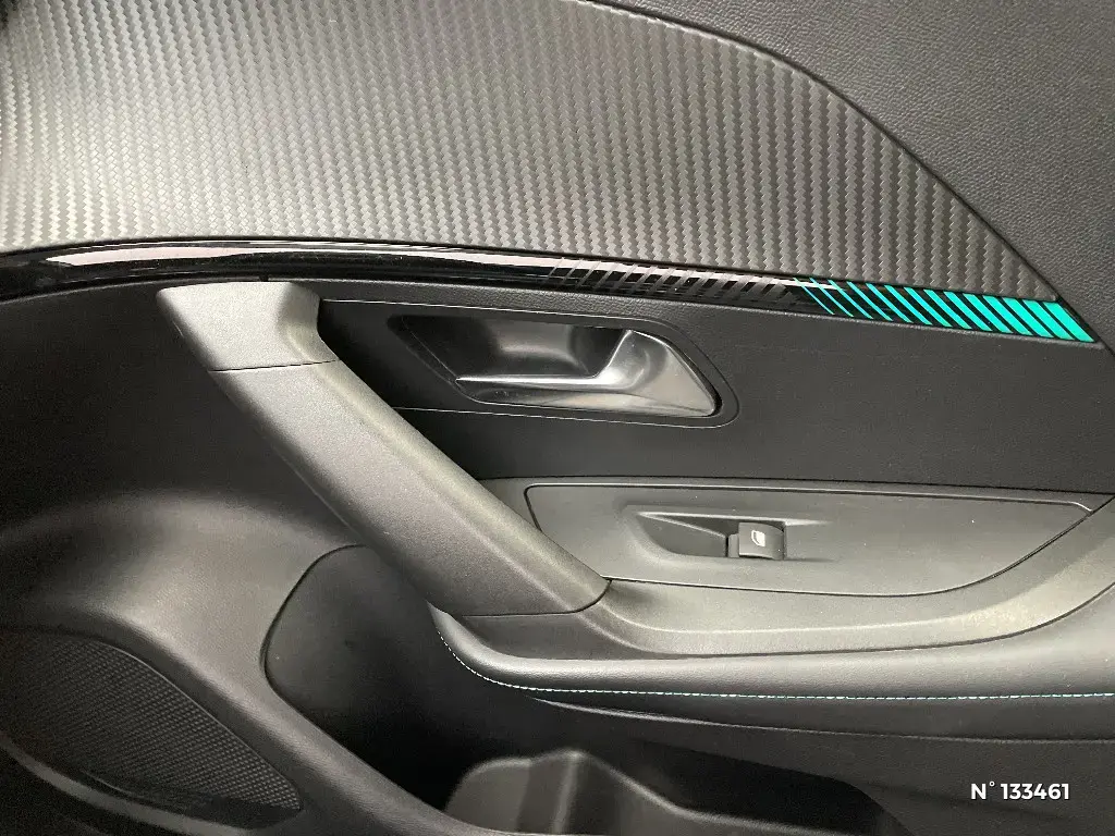 PEUGEOT 2008 II - Miniature 16