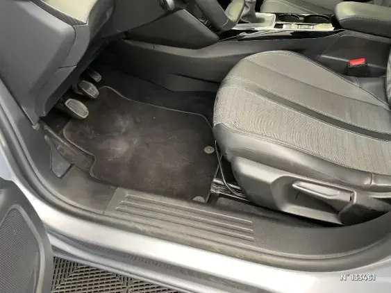 PEUGEOT 2008 II - voiture d'occasion - Photo 28