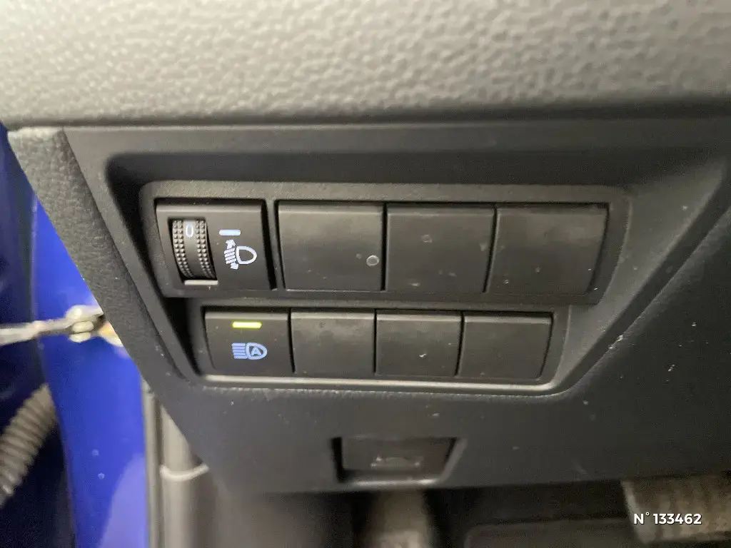 TOYOTA YARIS IV - Miniature 11