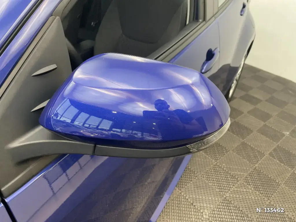 TOYOTA YARIS IV - Miniature 23