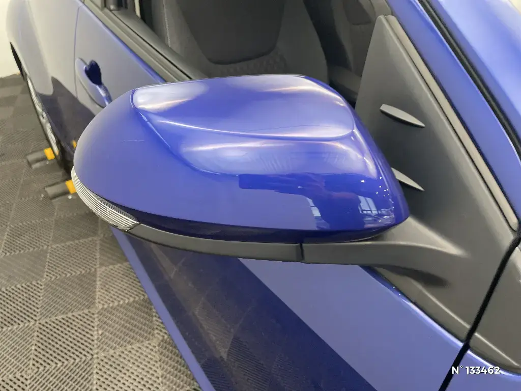 TOYOTA YARIS IV - Miniature 25
