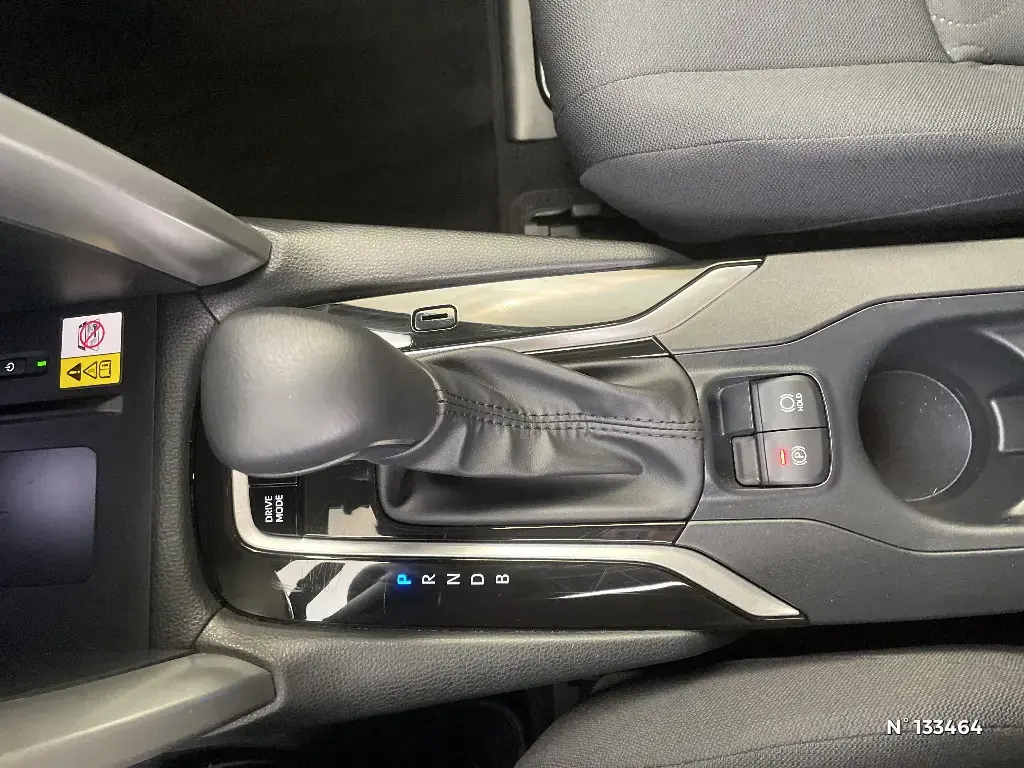 TOYOTA COROLLA XII - Miniature 13