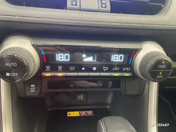 TOYOTA RAV4 V - voiture d'occasion - Photo 38