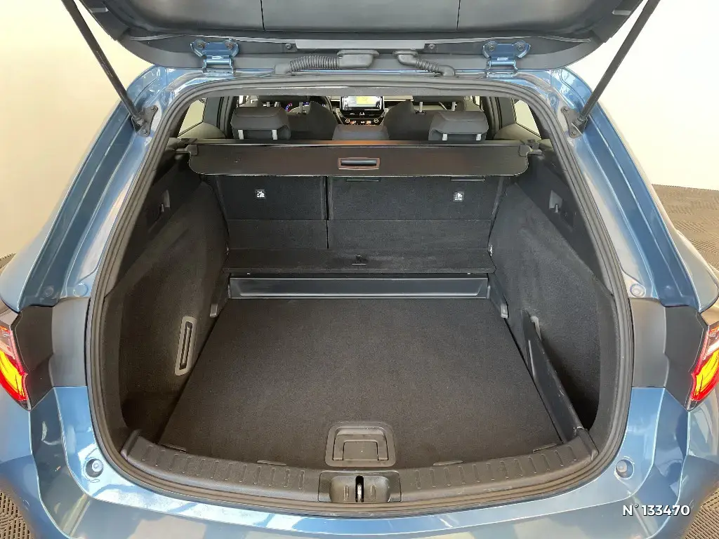 TOYOTA COROLLA XII - Miniature 10