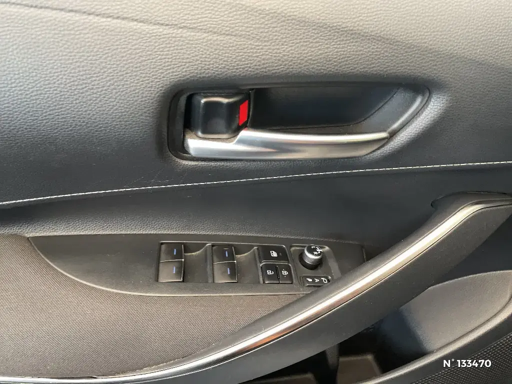 TOYOTA COROLLA XII - Miniature 17
