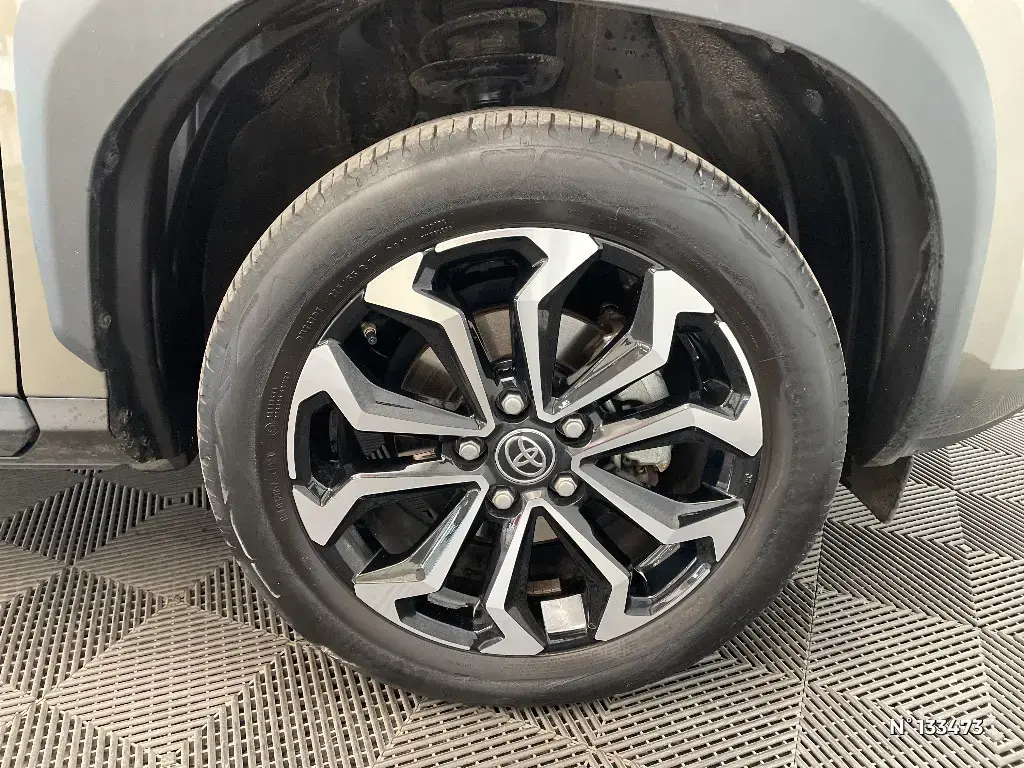 TOYOTA YARIS CROSS I - Miniature 5