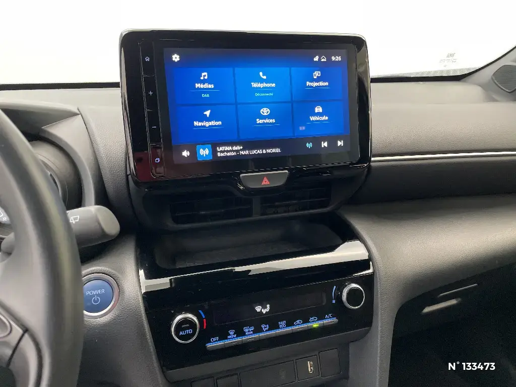 TOYOTA YARIS CROSS I - Miniature 7
