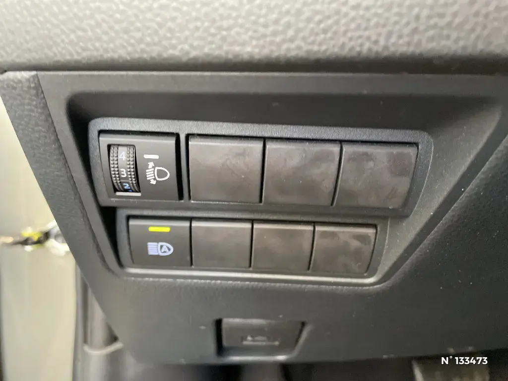 TOYOTA YARIS CROSS I - Miniature 11