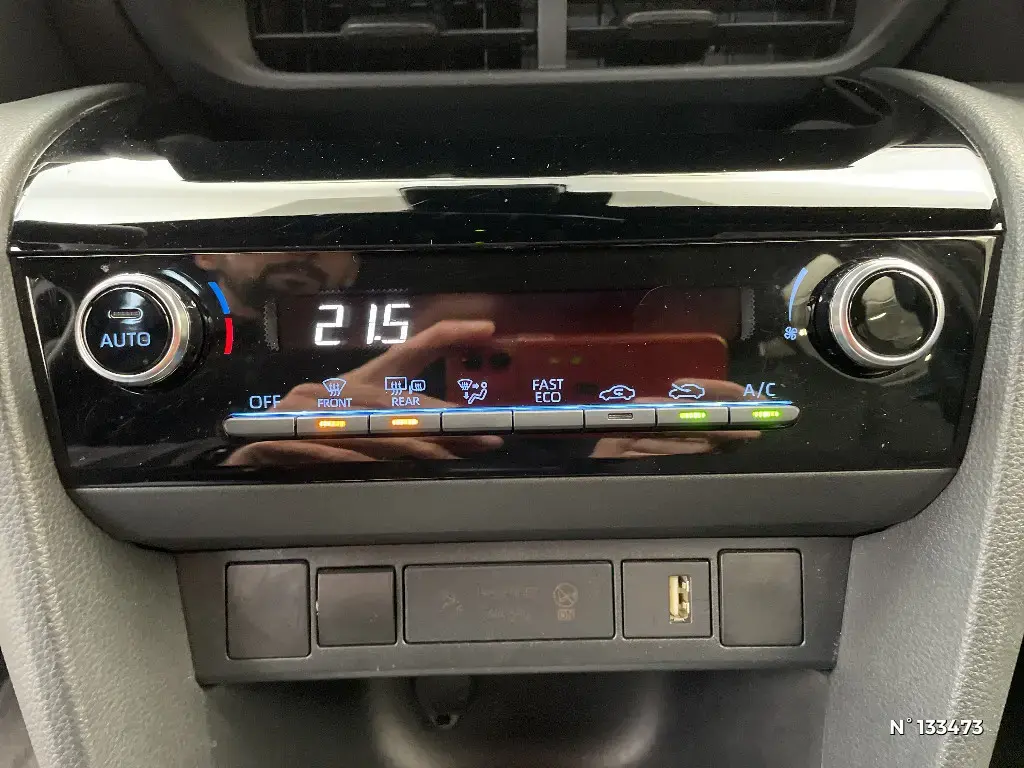 TOYOTA YARIS CROSS I - Miniature 12