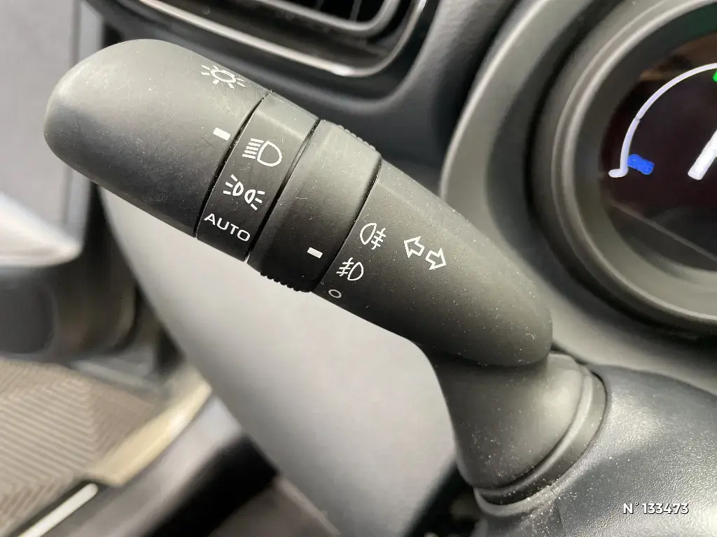 TOYOTA YARIS CROSS I - Miniature 21