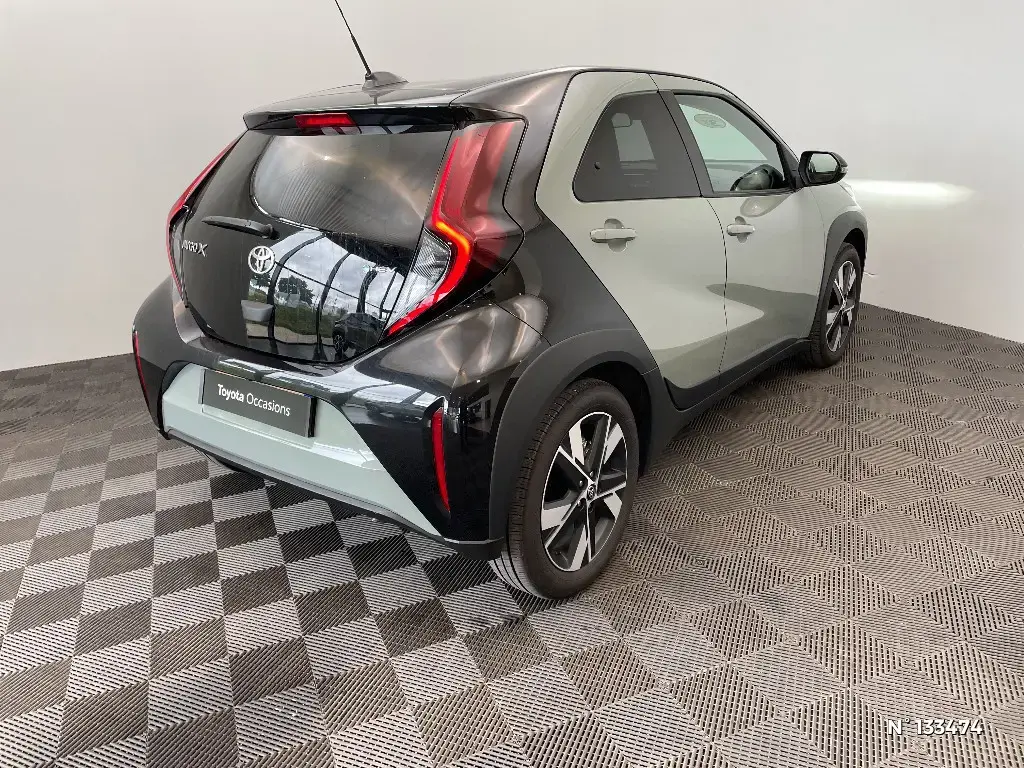 TOYOTA AYGO X - Miniature 2