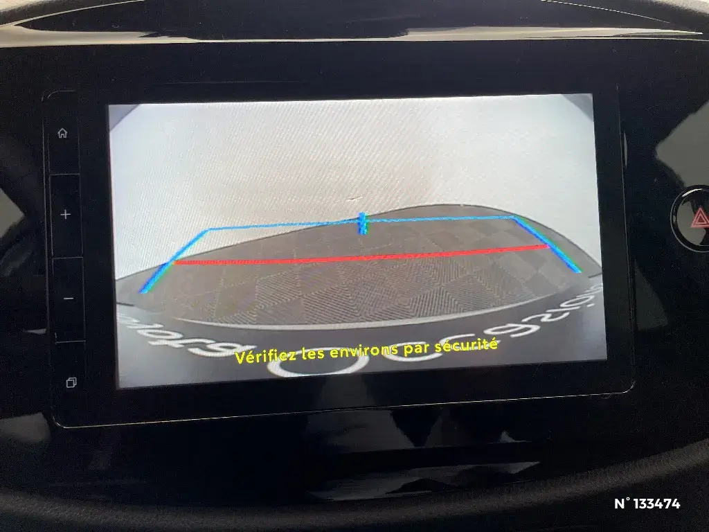 TOYOTA AYGO X - Miniature 9