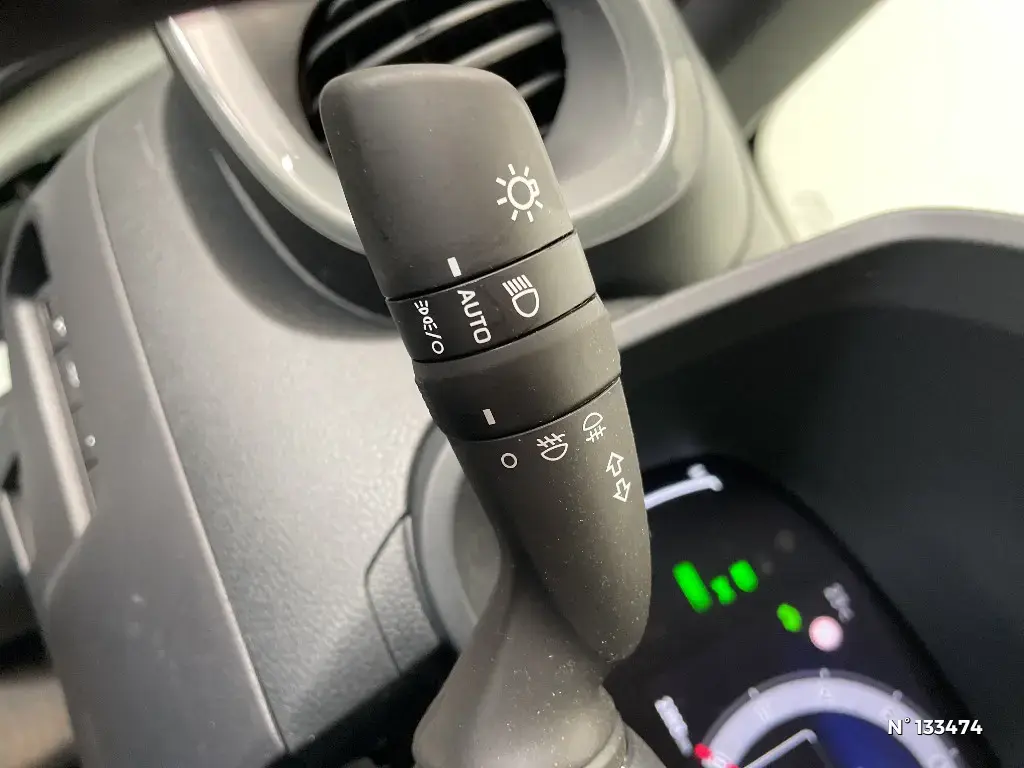TOYOTA AYGO X - Miniature 15