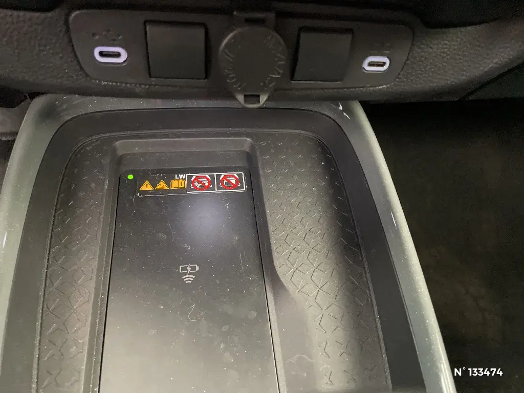 TOYOTA AYGO X - Miniature 18