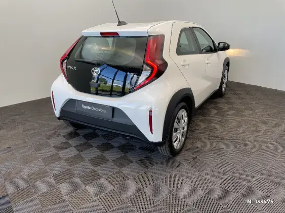 TOYOTA AYGO X - voiture d'occasion - Photo 4