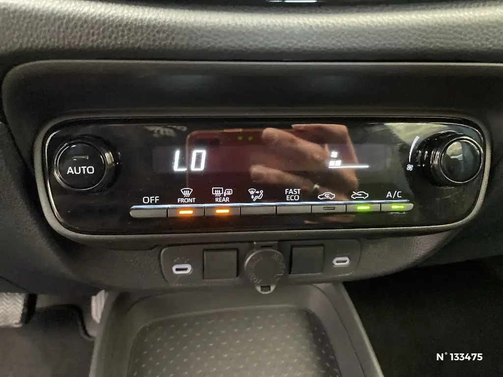 TOYOTA AYGO X - Miniature 12