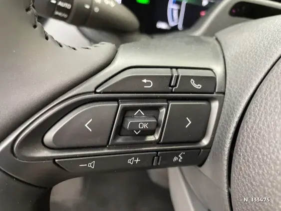 TOYOTA AYGO X - voiture d'occasion - Photo 37