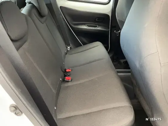 TOYOTA AYGO X - voiture d'occasion - Photo 11
