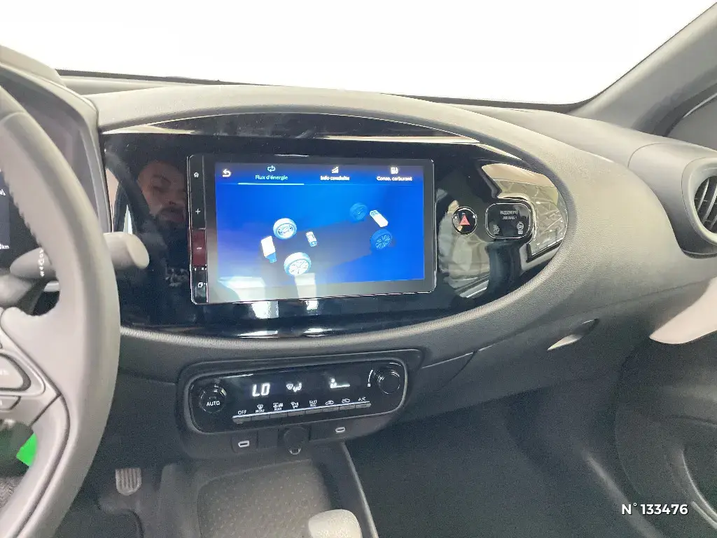 TOYOTA AYGO X - Miniature 7