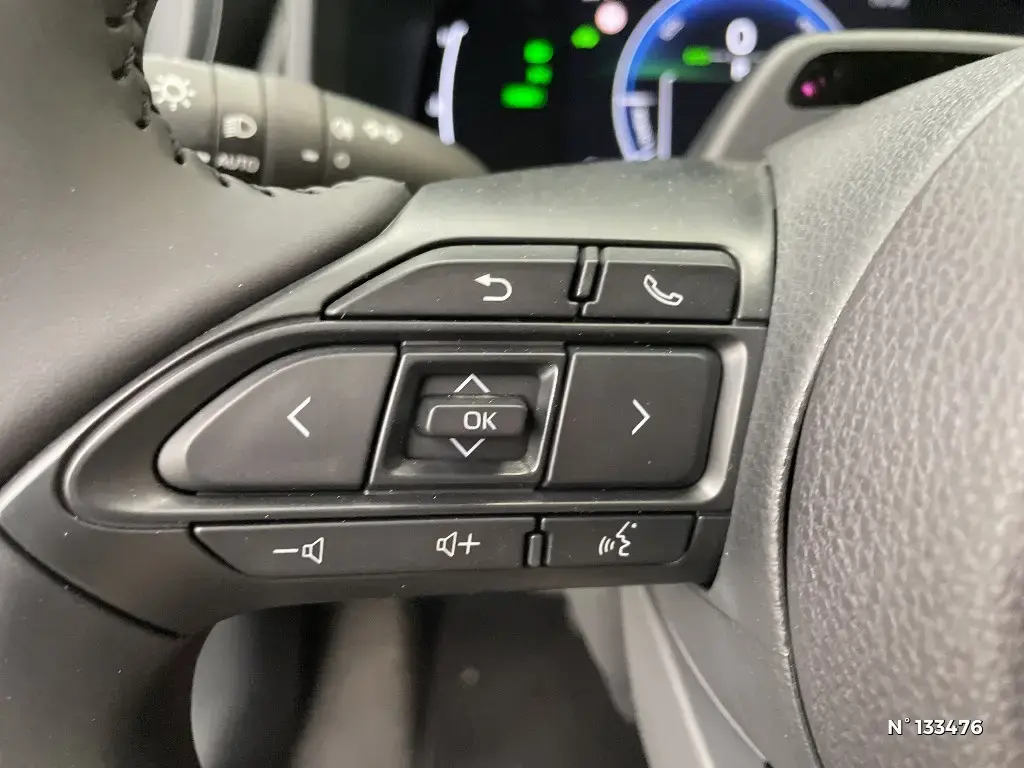 TOYOTA AYGO X - Miniature 18
