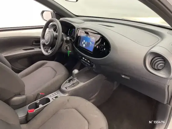 TOYOTA AYGO X - voiture d'occasion - Photo 10