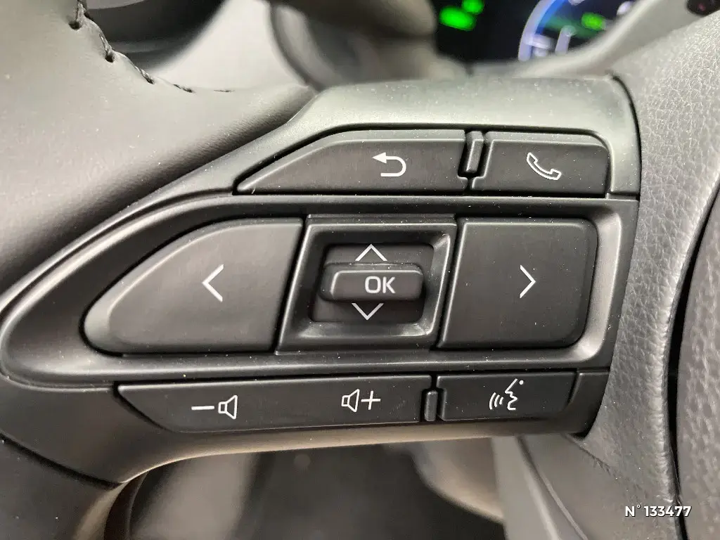 TOYOTA AYGO X - Miniature 18