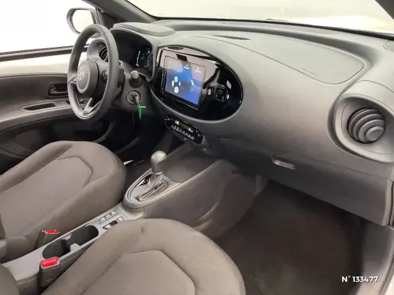 TOYOTA AYGO X - voiture d'occasion - Photo 10