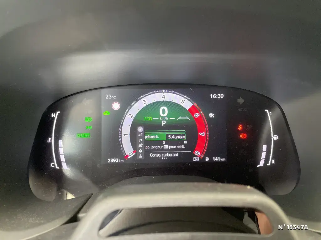 TOYOTA AYGO X - Miniature 8
