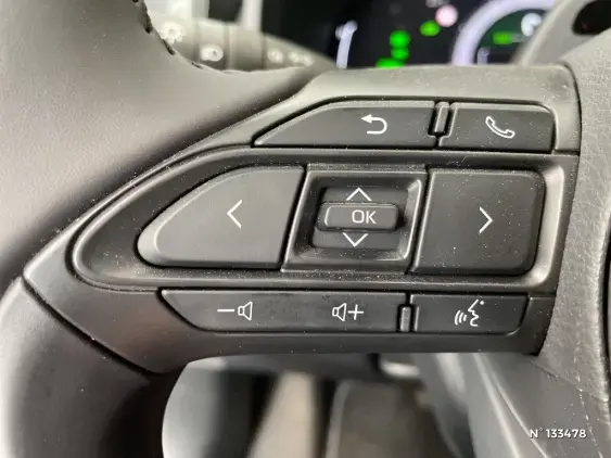 TOYOTA AYGO X - voiture d'occasion - Photo 32
