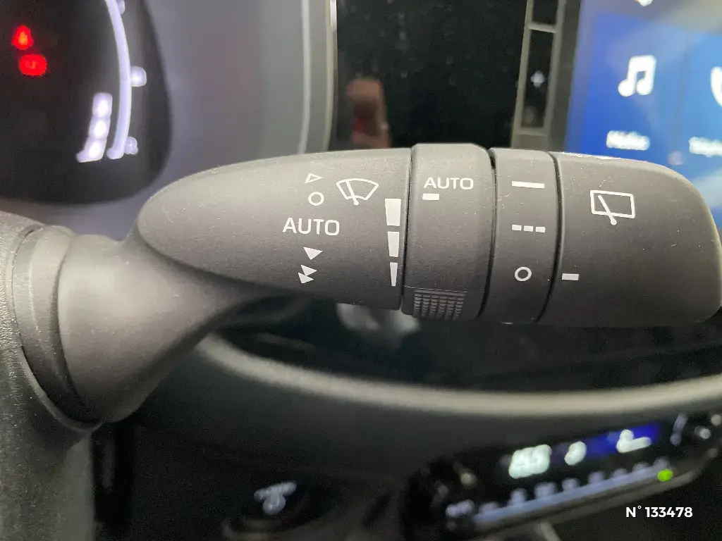 TOYOTA AYGO X - Miniature 16