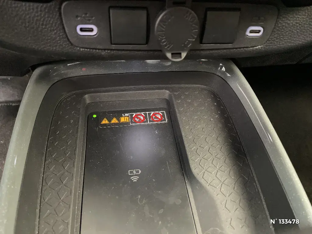 TOYOTA AYGO X - Miniature 18