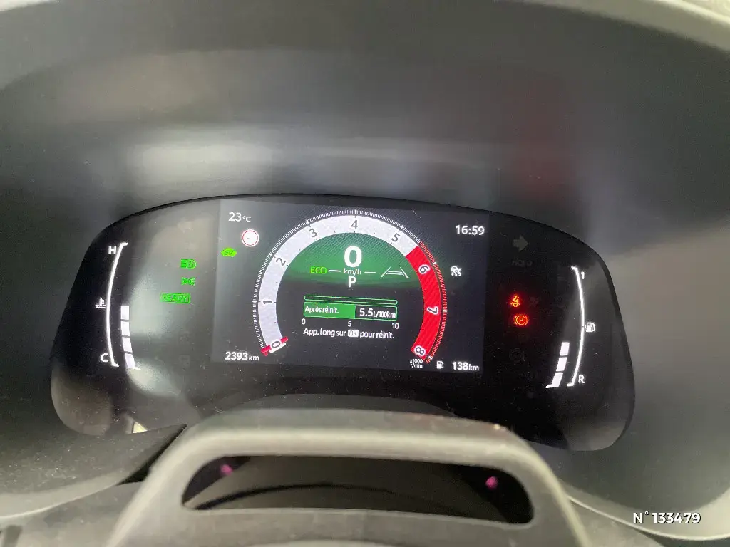 TOYOTA AYGO X - Miniature 8