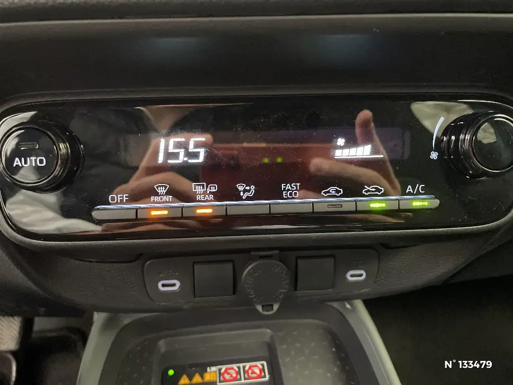 TOYOTA AYGO X - Miniature 19