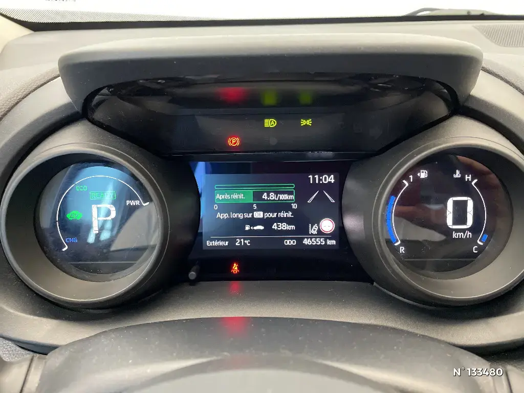 TOYOTA YARIS CROSS I - Miniature 8