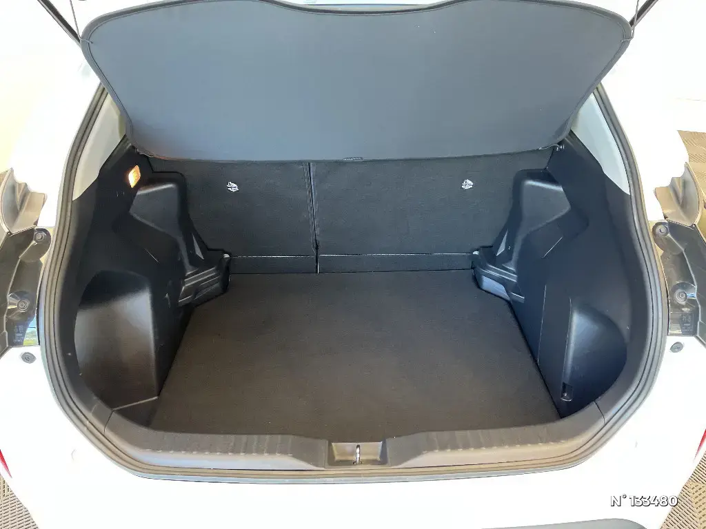 TOYOTA YARIS CROSS I - Miniature 10